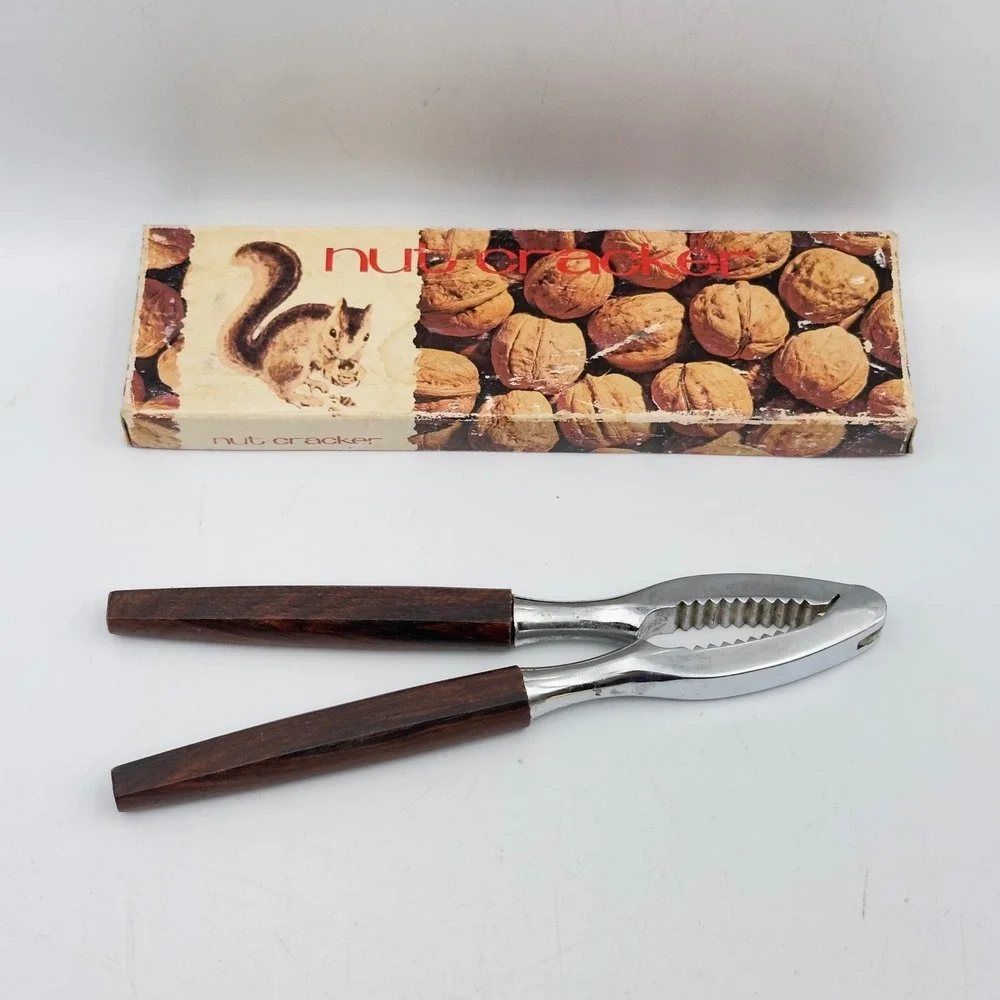 Unbranded vintage nut